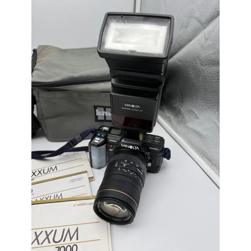 Minolta Maxxum 7000 & 3000i 35mm SLR Camera Bundle 75-200mm 100-300mm Lenses